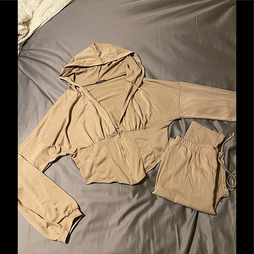 Fashion Nova outfit Size XL